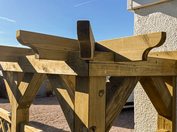 compact pergola structure