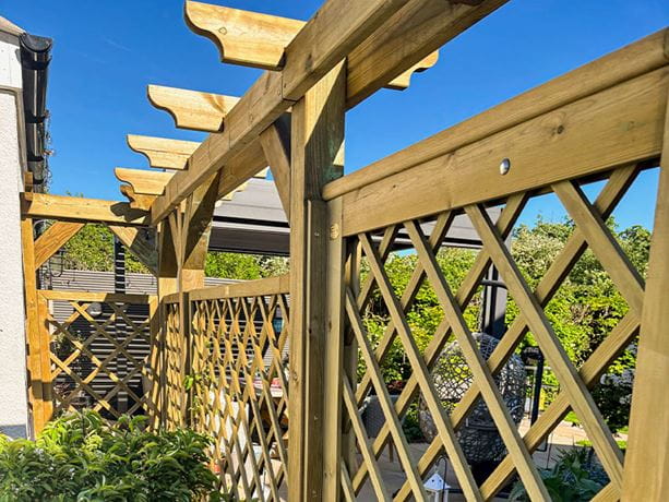 single beam pergola