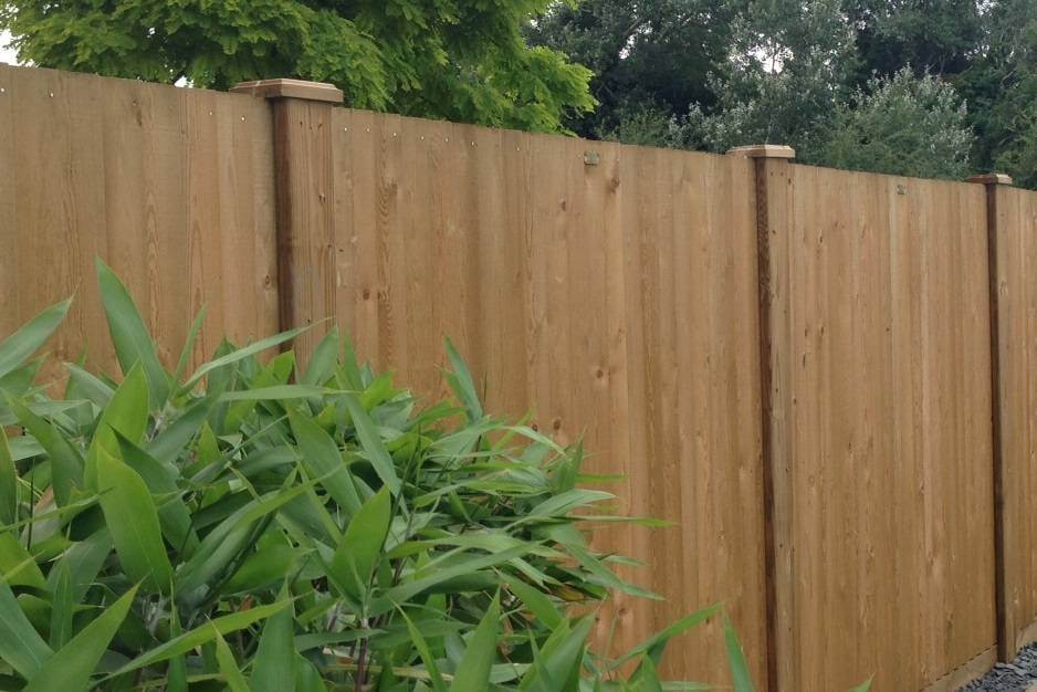 Heavy Duty Wooden Slotted Fence Posts