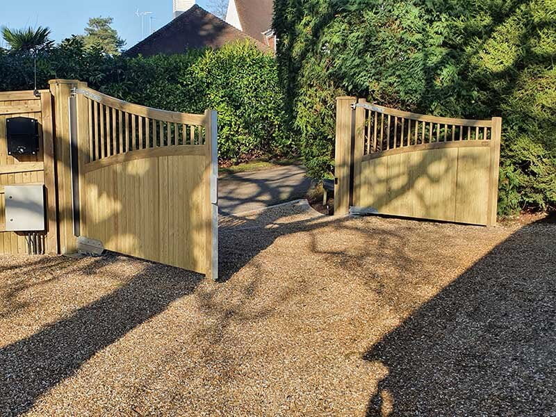 electric gate for driveways