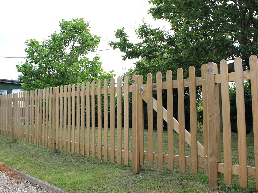 picket-fencing-jacksons-fencing